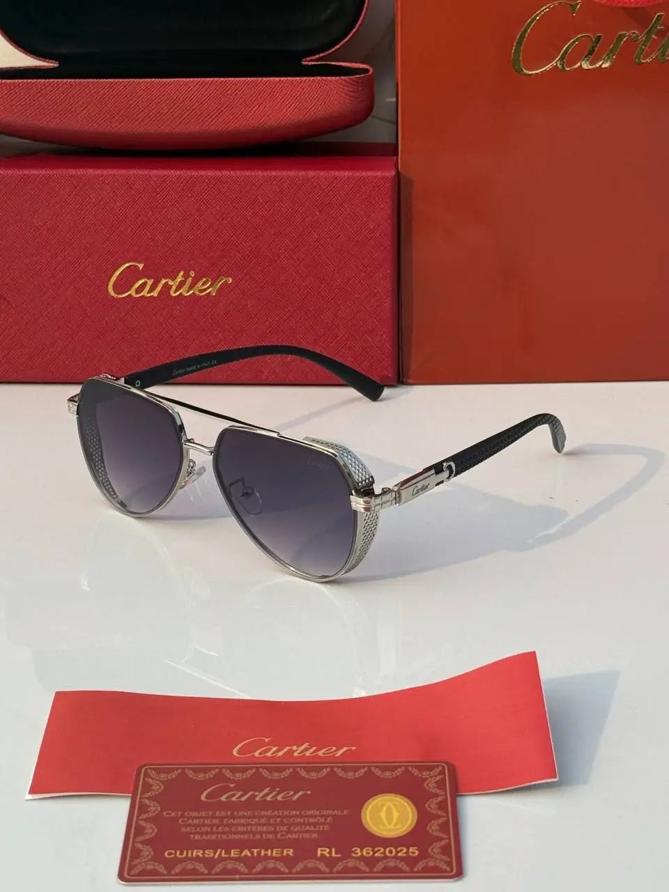 Cartier_2606_Black_Shaded