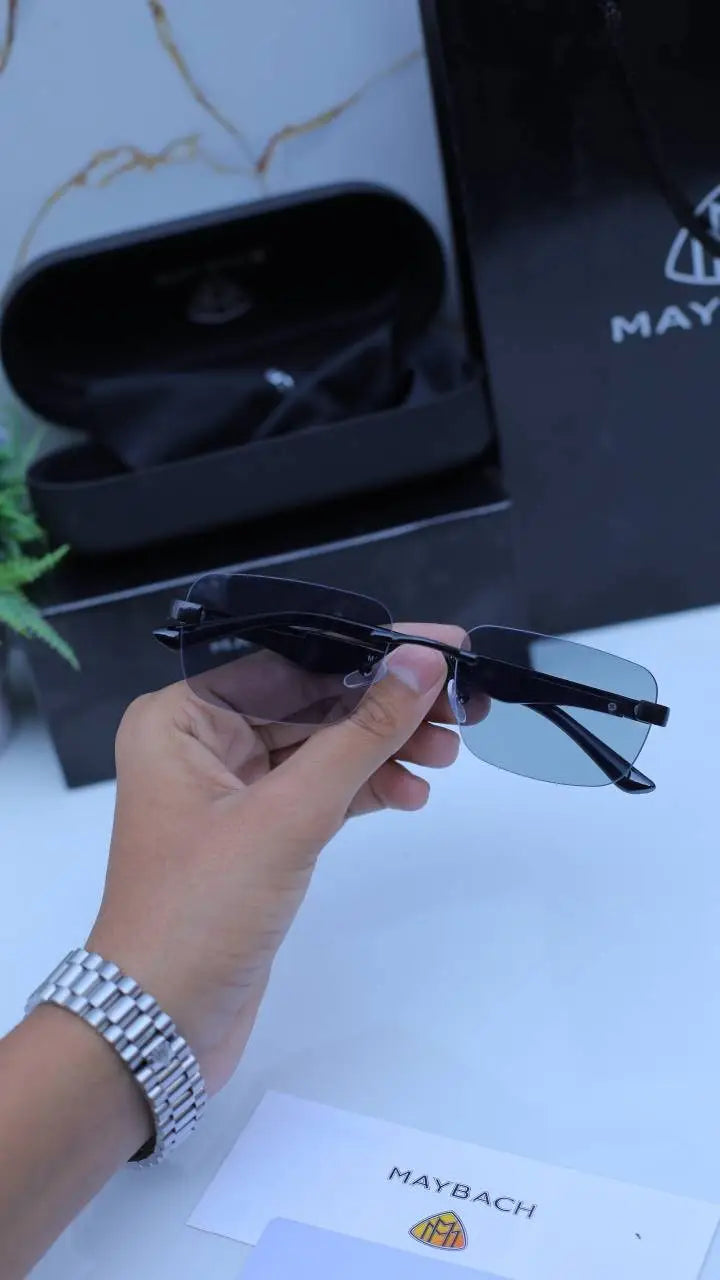 Maybach Z25 Full Black Daynight Glass