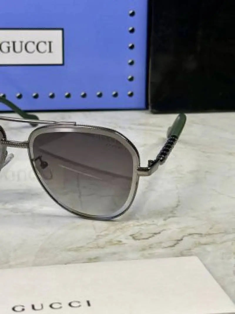 Gucci_2649_Black_green