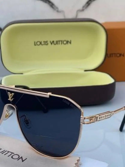 Louis_Vuittion_22295_Gold_Black