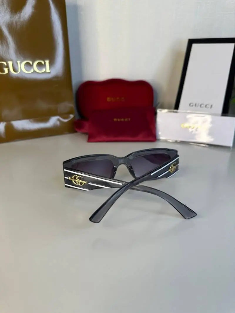 Gucci_5800_Grey
