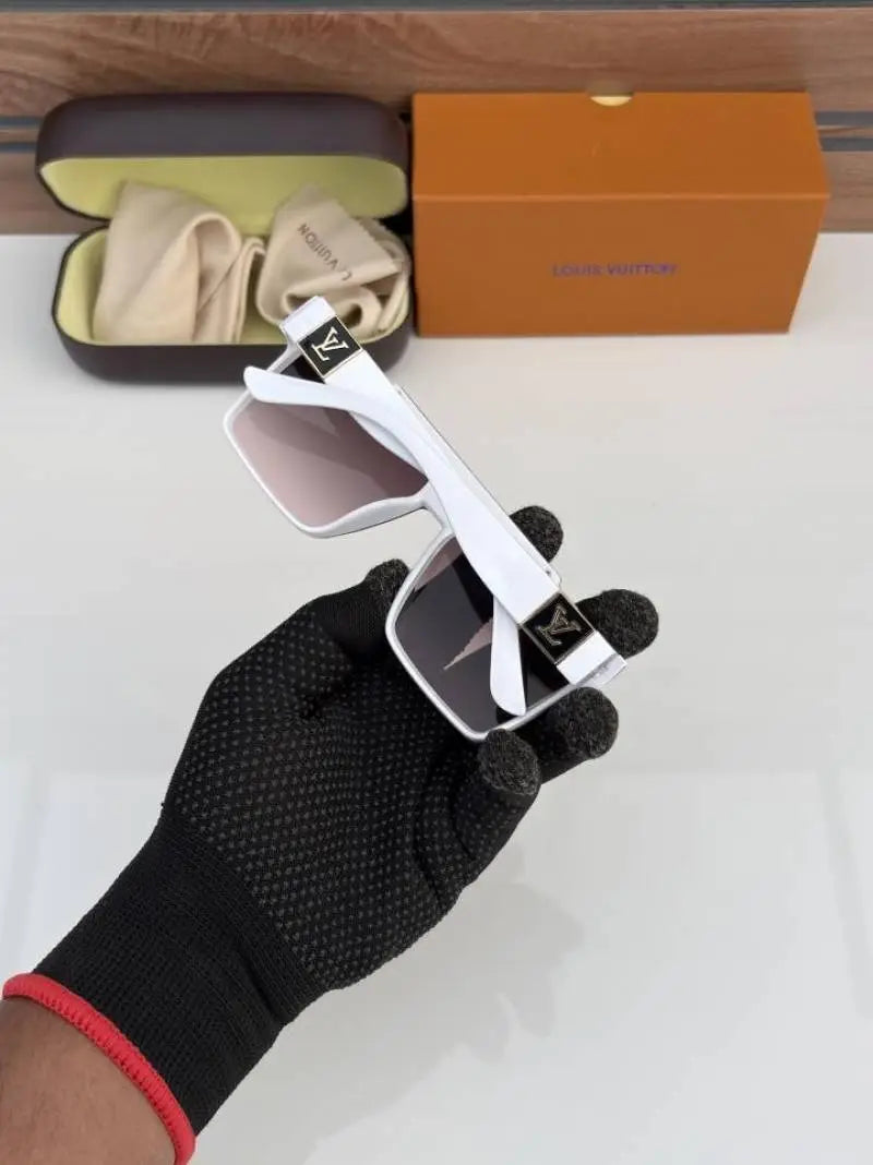 Louis.Vuitton 23005 Pink Shades
