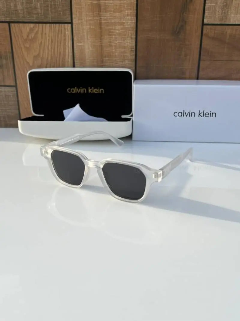 Calvin_klain_05_white_Black