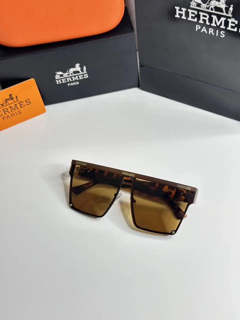 Hermes_Brown