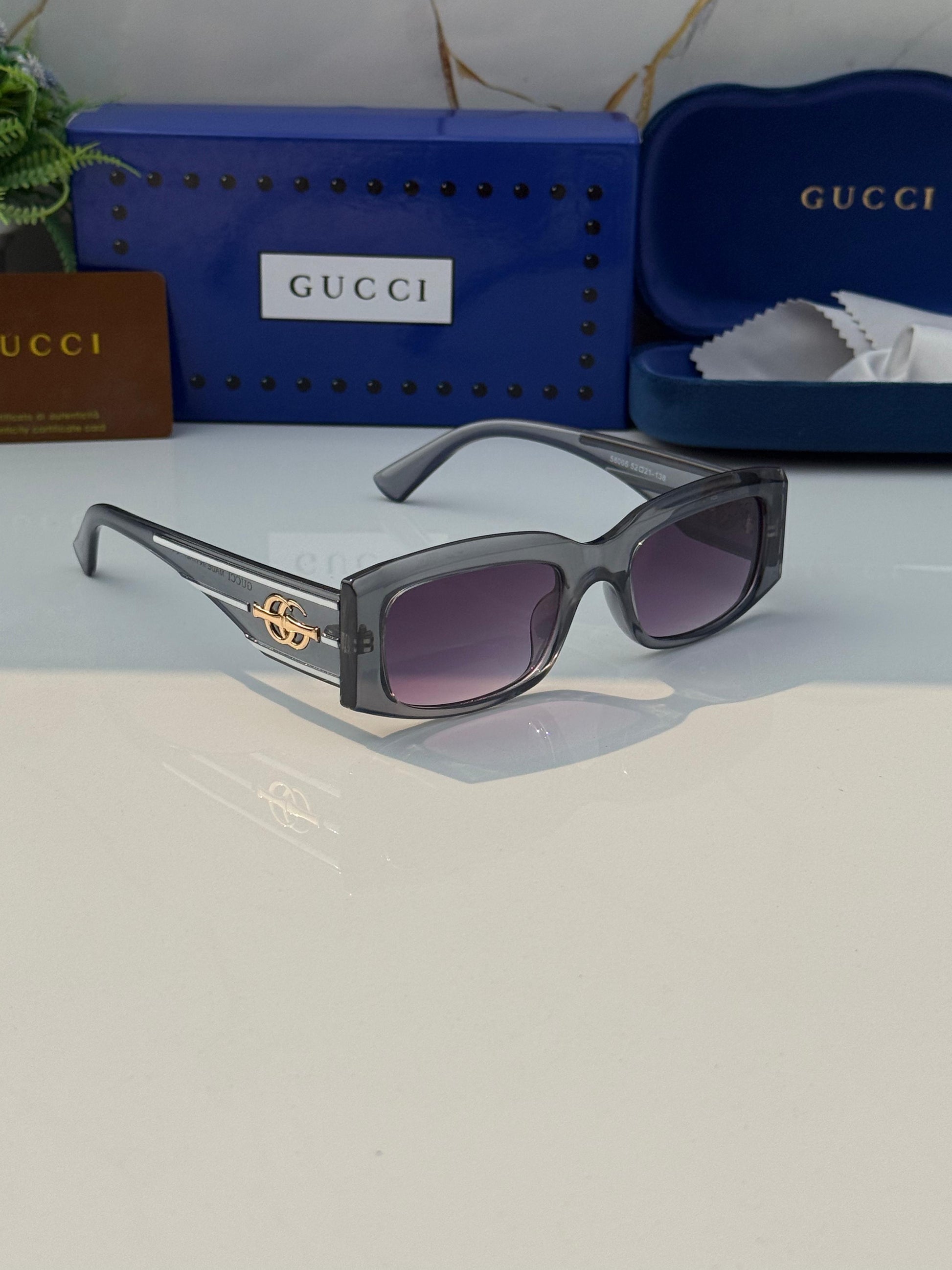 Gucci_5800_Grey
