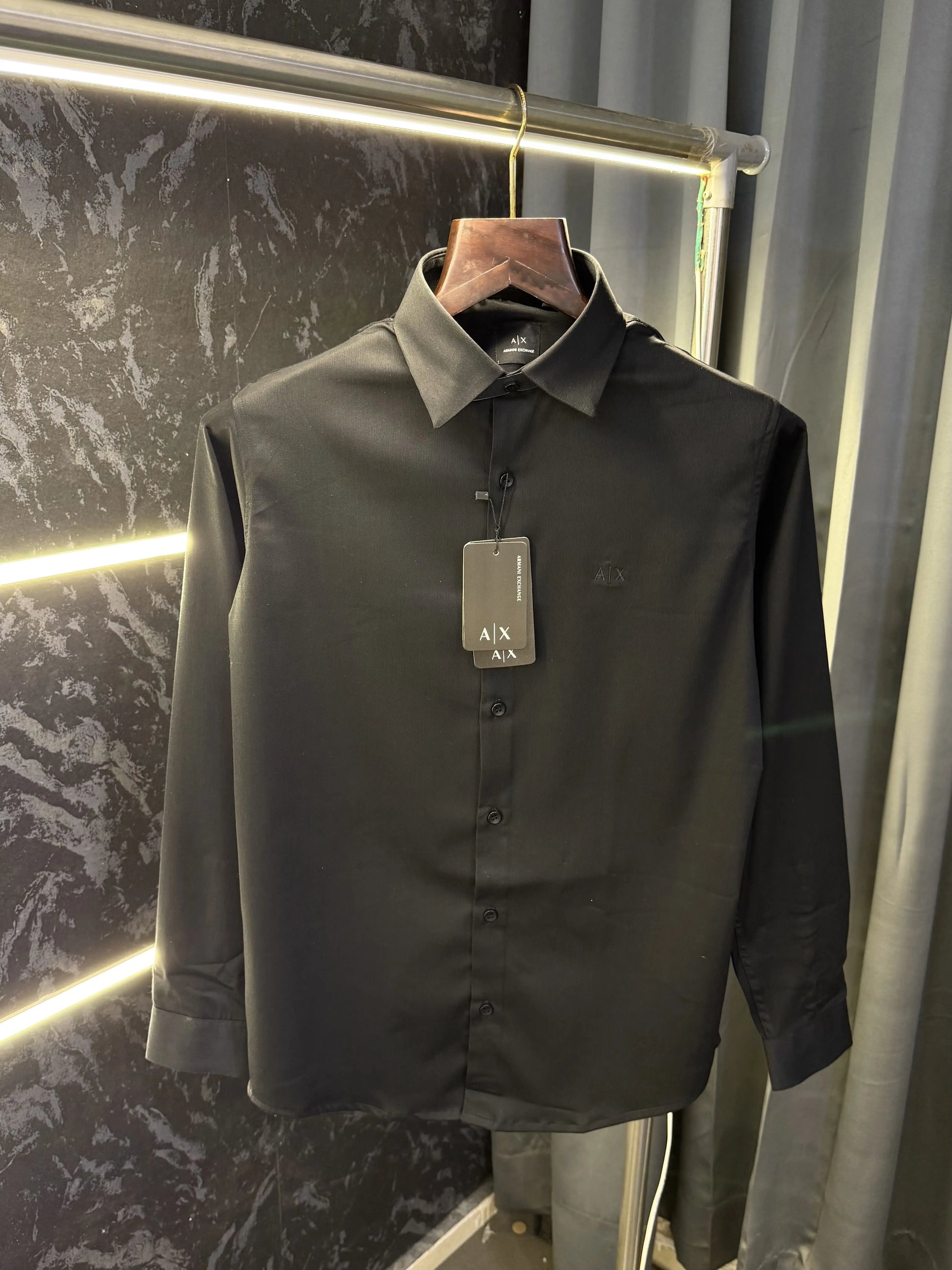 Arman i Exhange Logo Shirt Store article (Black)