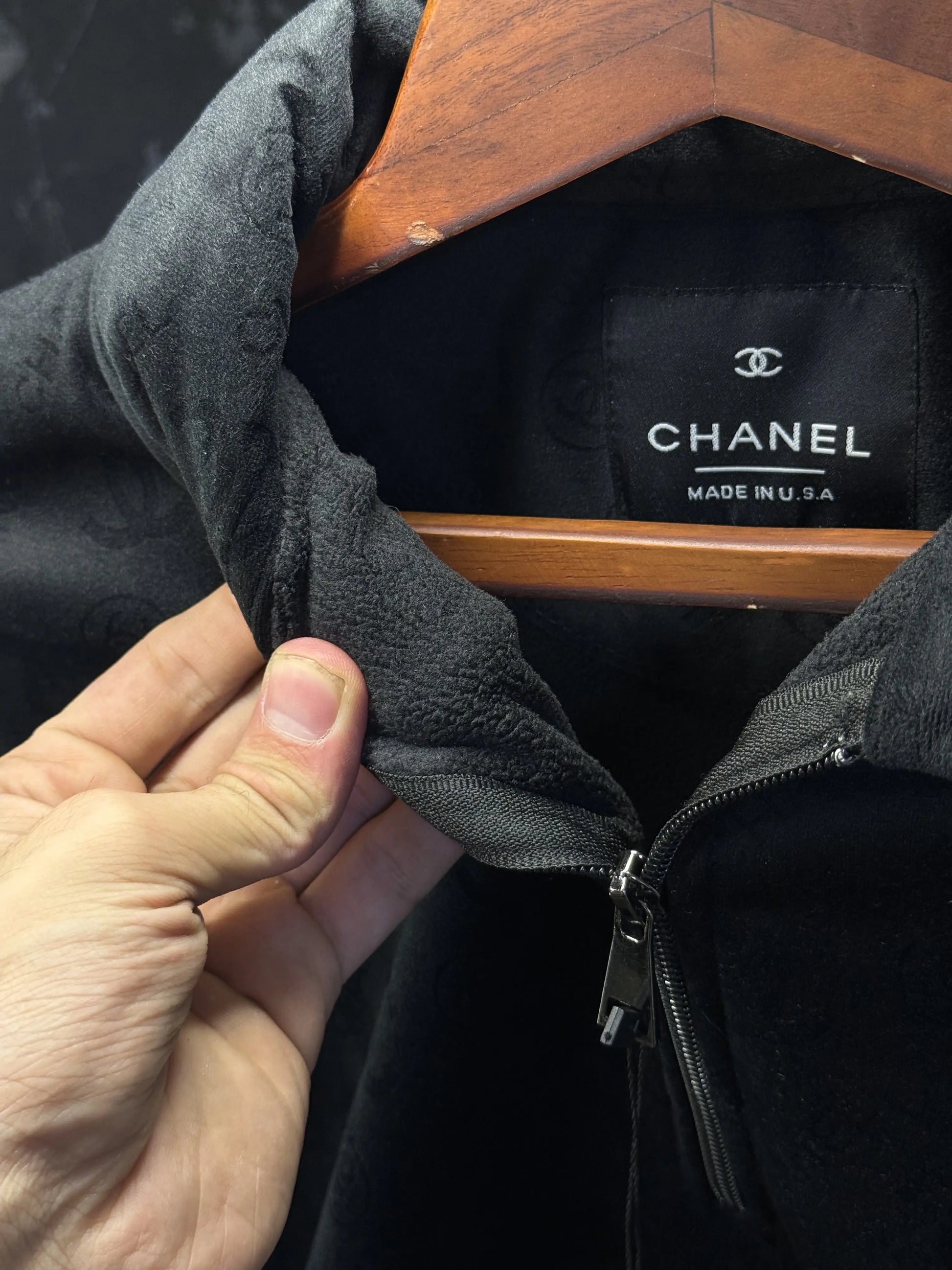Chane l Paris Imported Sweatshirt ( Black )