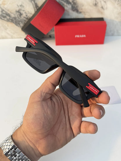 Prada_5110_black_red