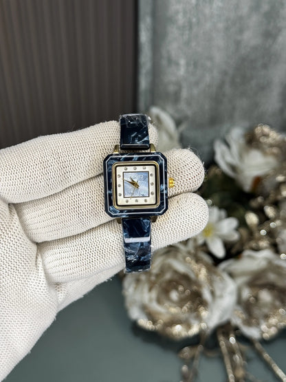 Gucc i Gold Teal Blue Premium Ladies Watch