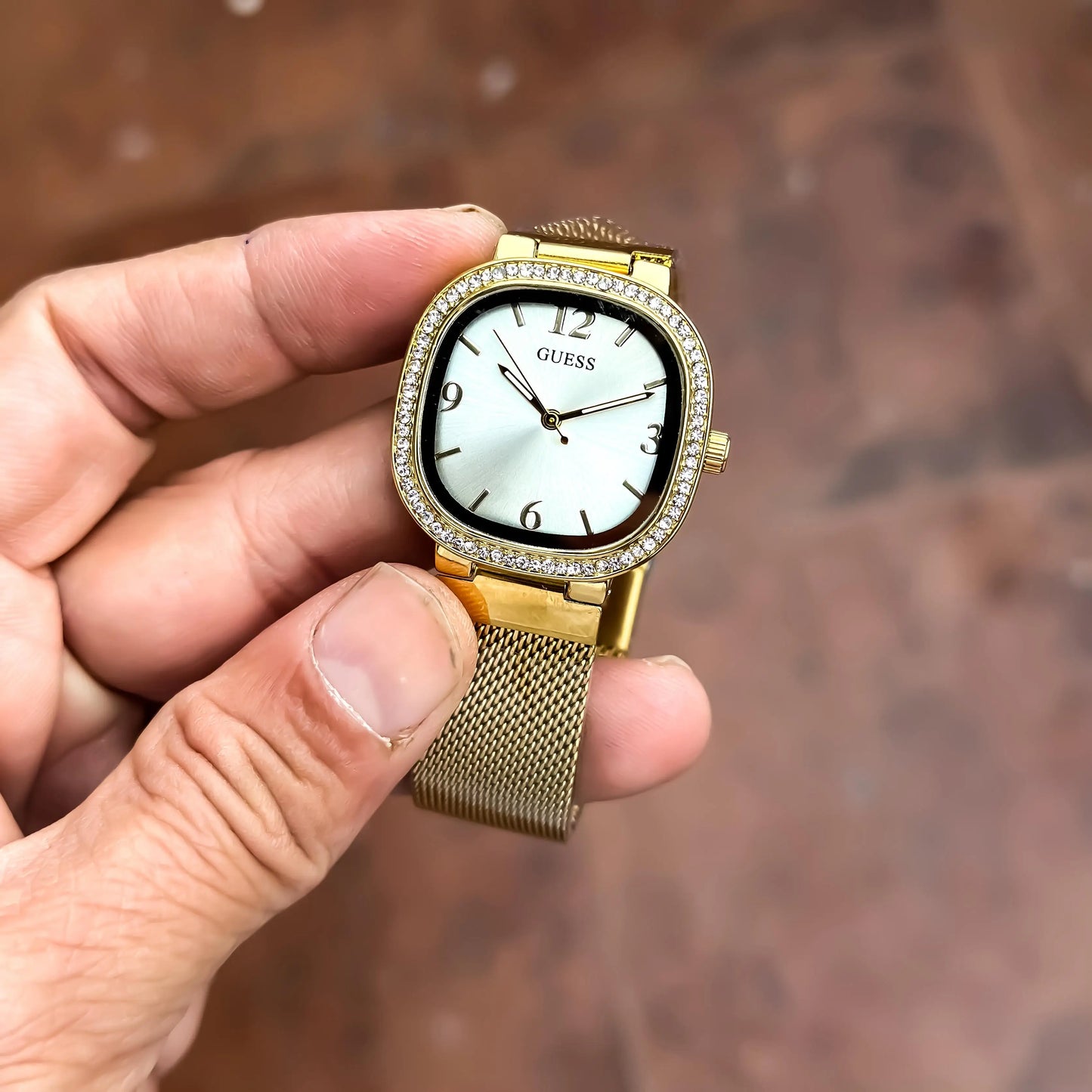 GUESS_LADIES_GOLD_WHITE