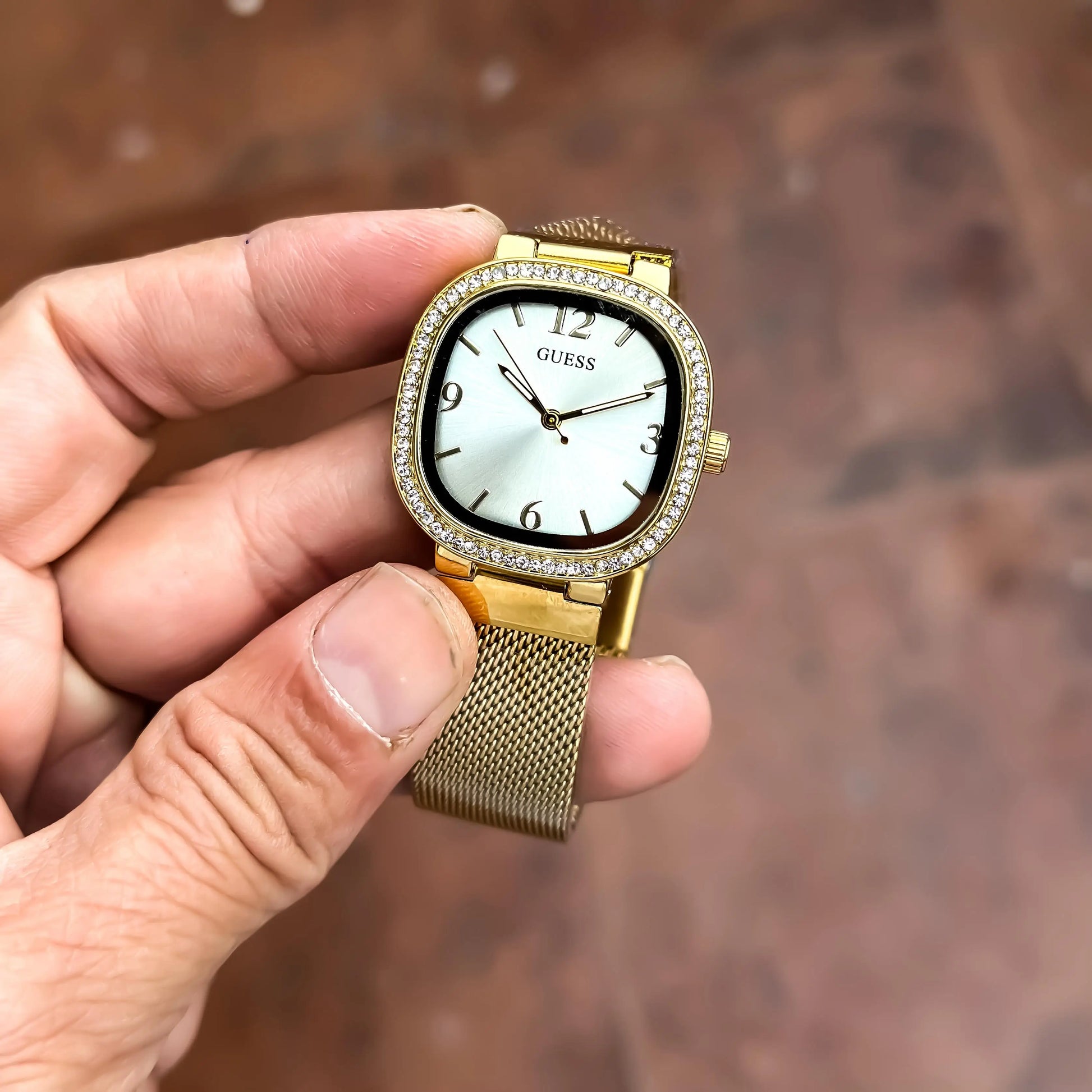GUESS_LADIES_GOLD_WHITE