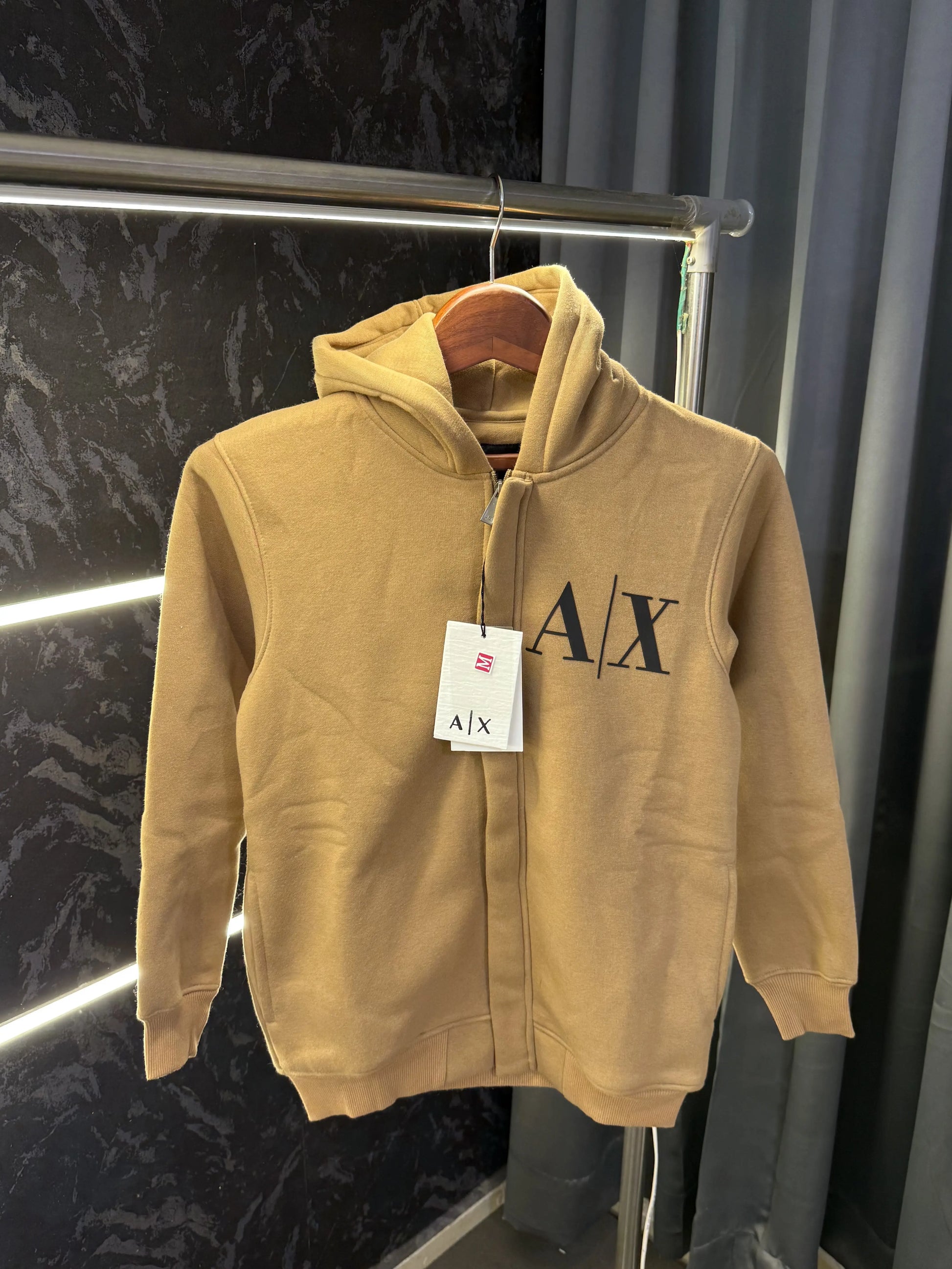 Arman i Exchang e Zipper Pull Over Hoodie (Brown)
