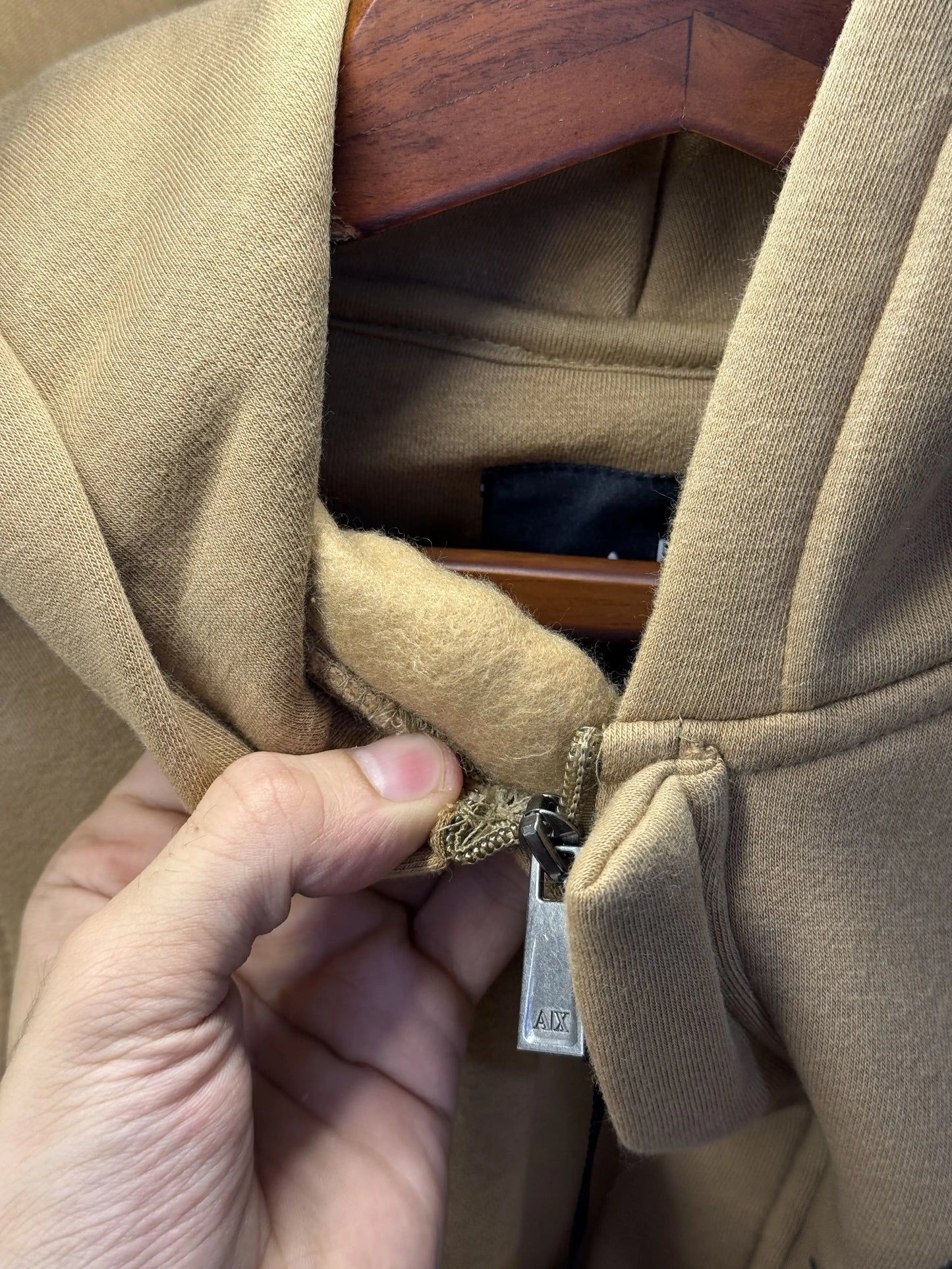 Arman i Exchang e Zipper Pull Over Hoodie (Brown)