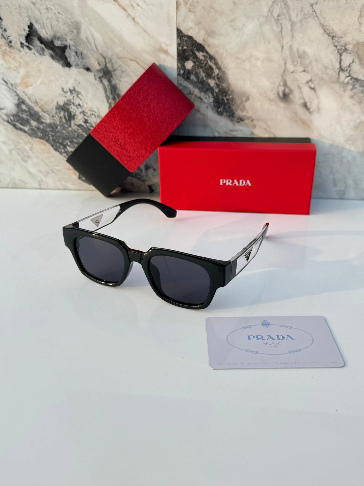 Prad_ 2330_black