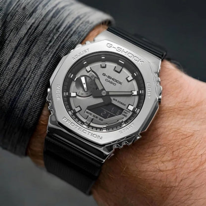 G shock GM 2100 metal