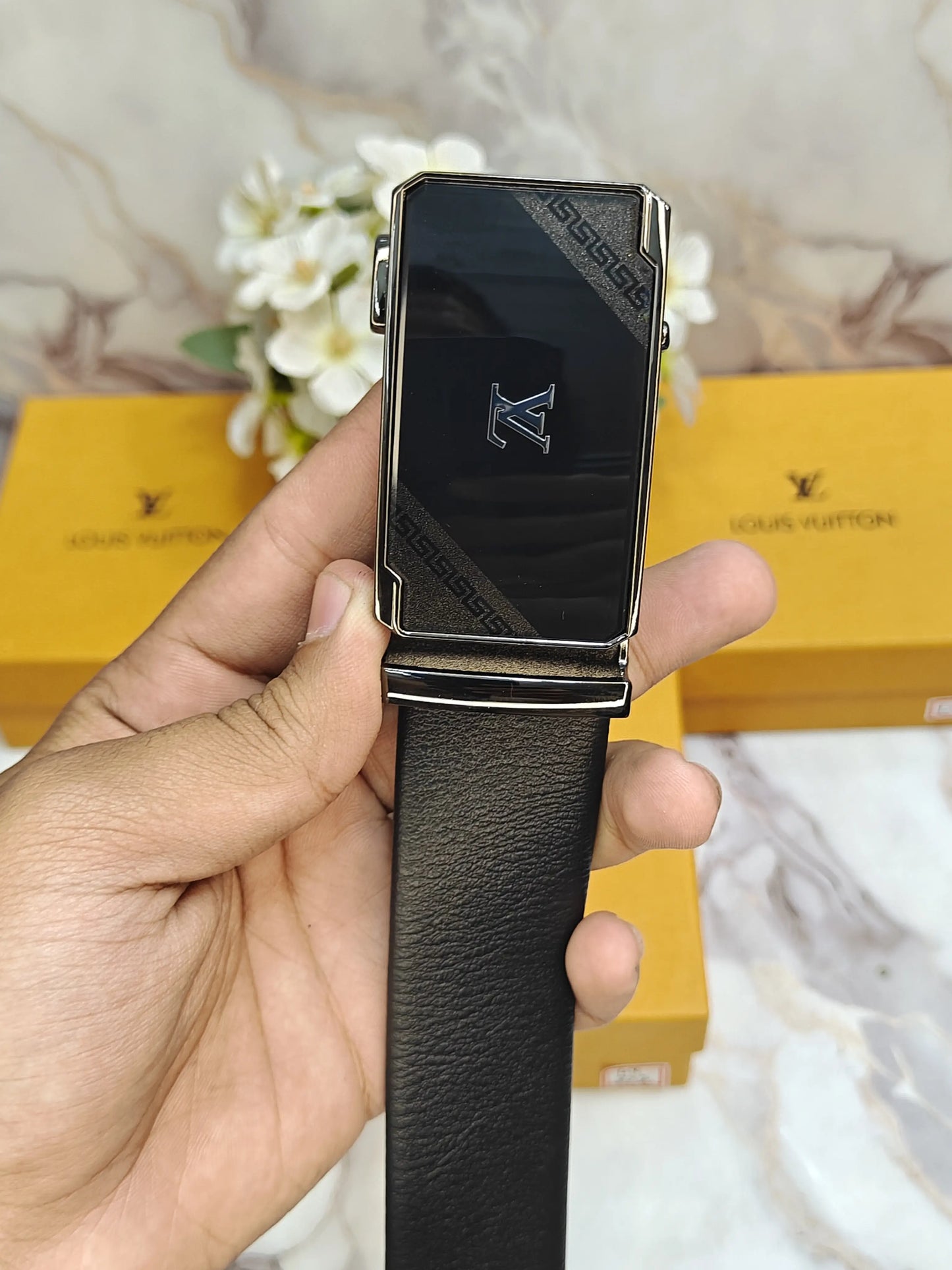 LV LOUIS VUITTON PREMIUM QUALITY AUTOLOCK BELT WITH OG BOX
