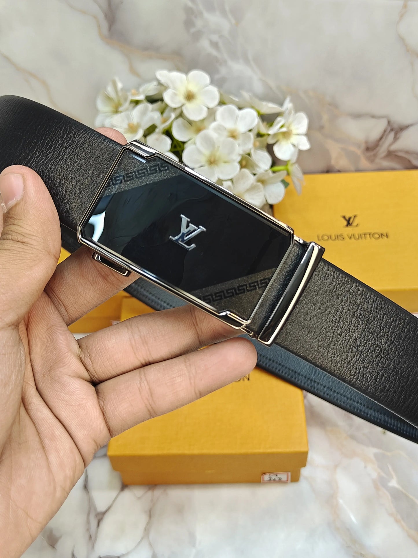 LV LOUIS VUITTON PREMIUM QUALITY AUTOLOCK BELT WITH OG BOX