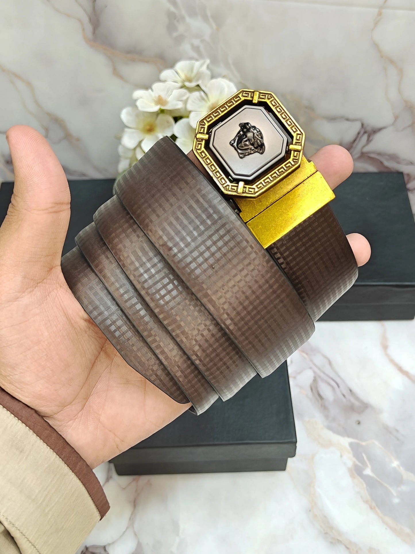 VERSACE PREMIUM QUALITY REVERSEABLE BELT WITH OG BOX