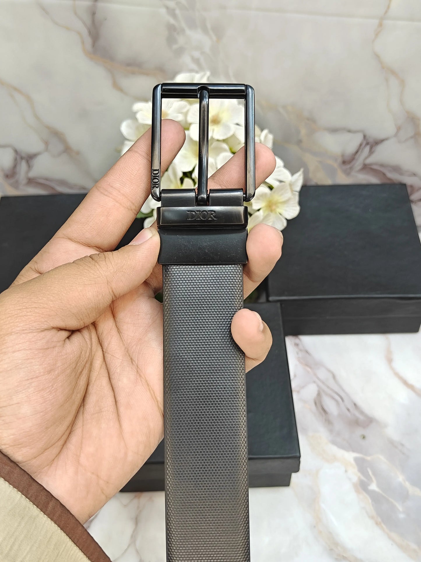 DIOR PREMIUM QUALITY REVERSEABLE BELT WITH OG BOX