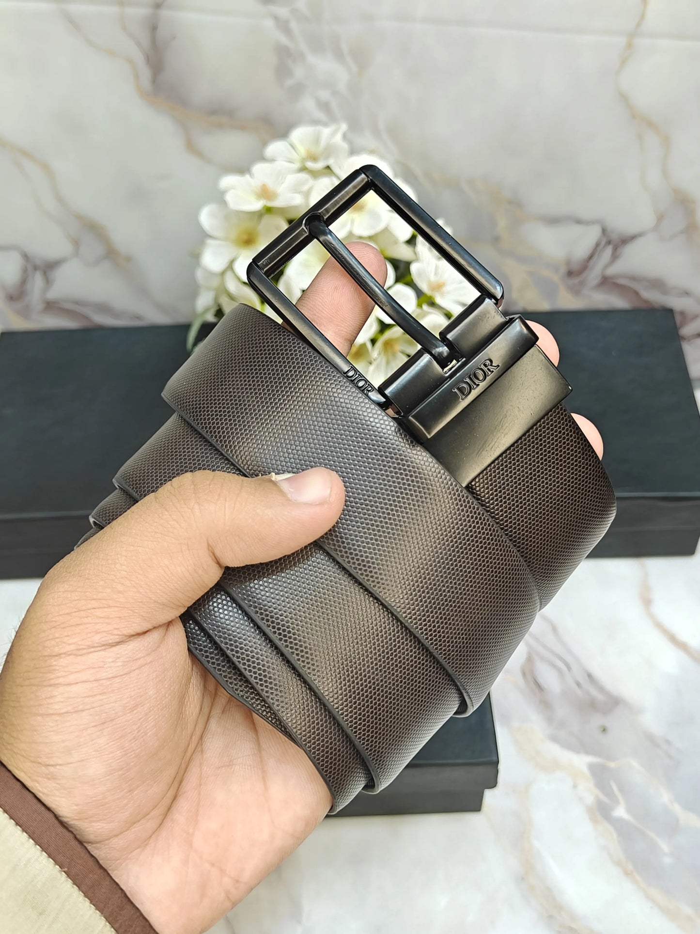 DIOR PREMIUM QUALITY REVERSEABLE BELT WITH OG BOX