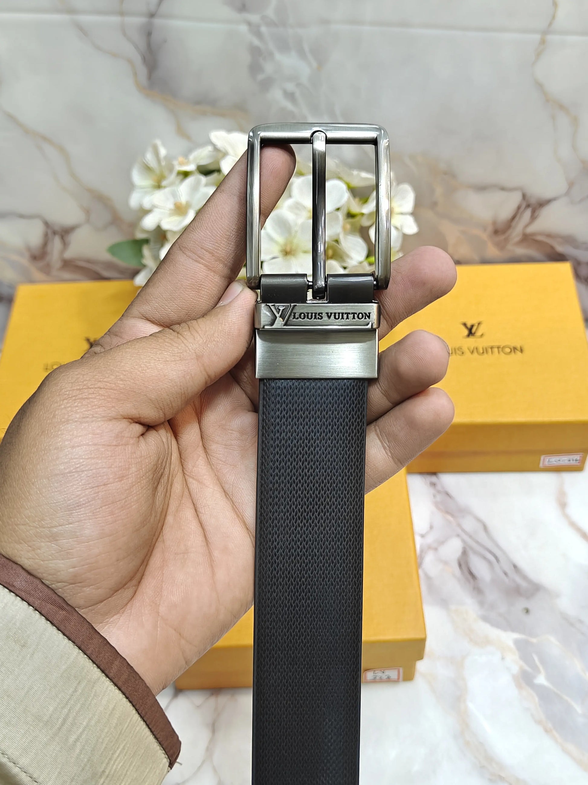 LV LOUIS VUITTON PREMIUM QUALITY REVERSEABLE BELT WITH OG BOX