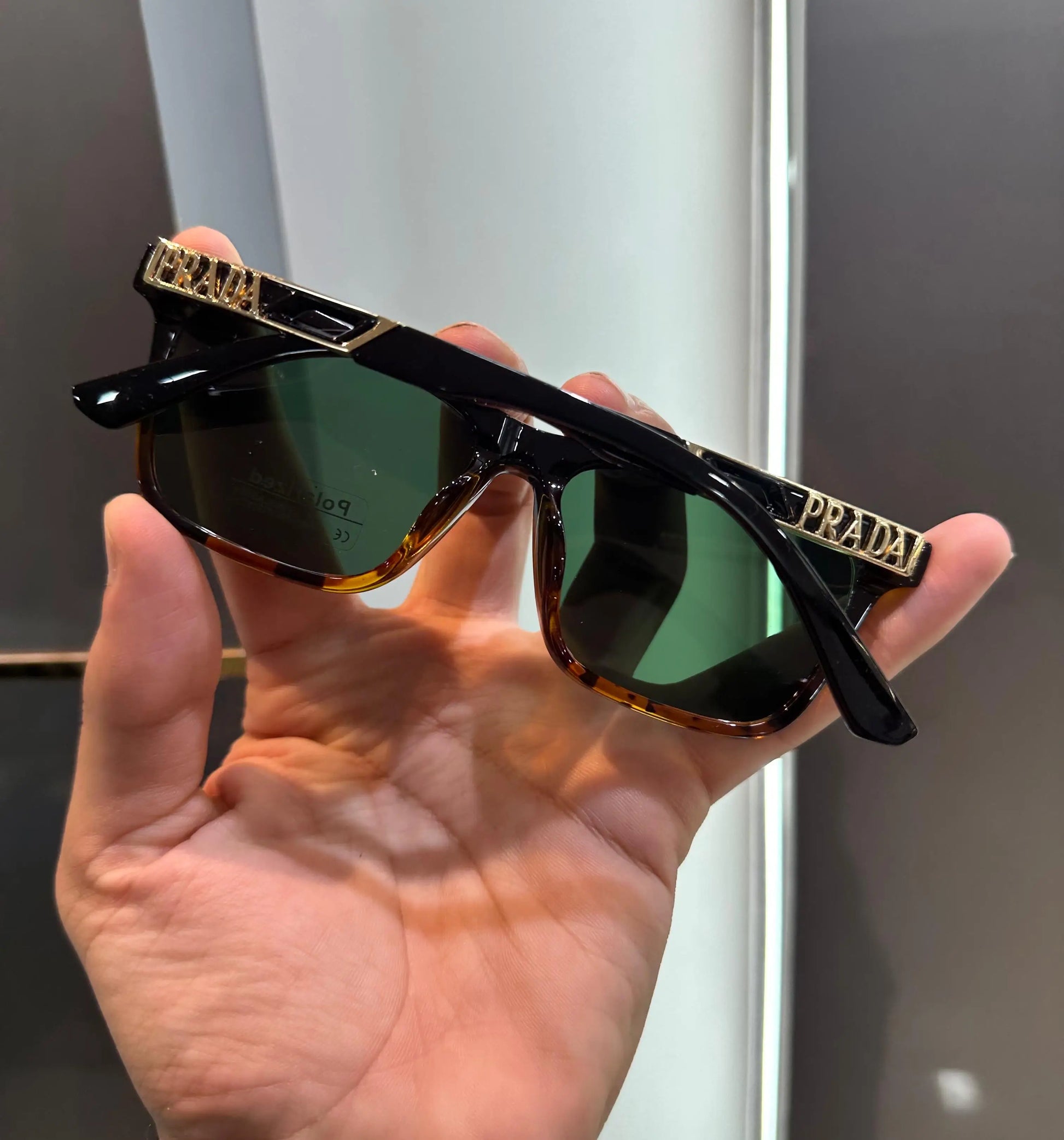 Prad a Tiger Green Premium Shades 2026