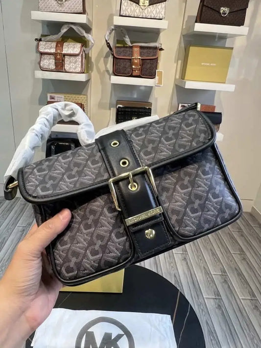 Michael_Kors_colby_Empire_Signature_handbag_with_Box_789