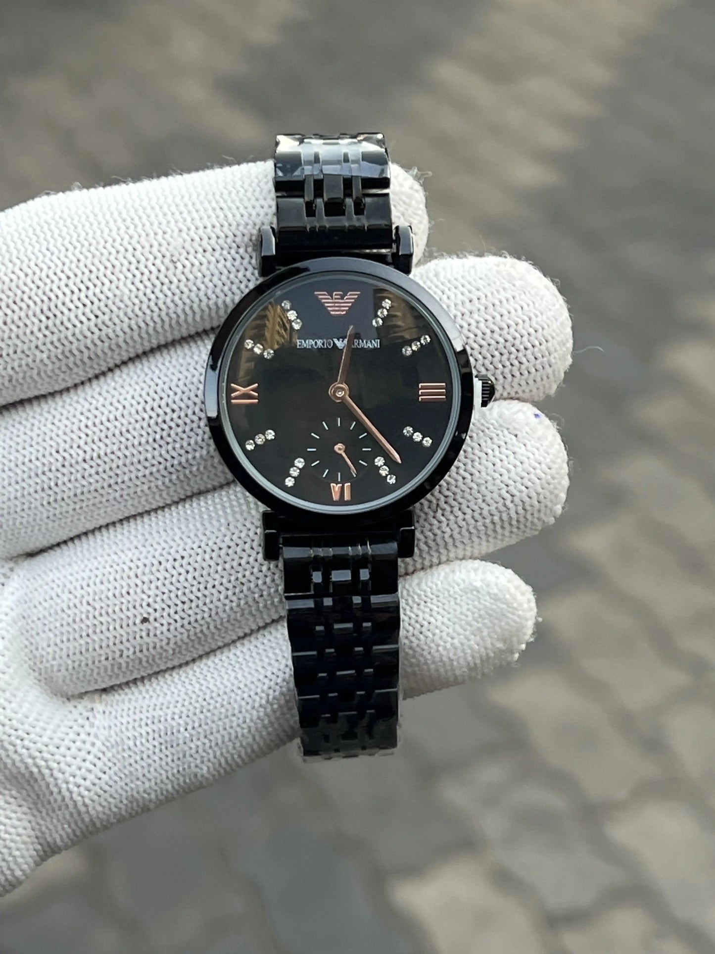 Empori_o Armani Black