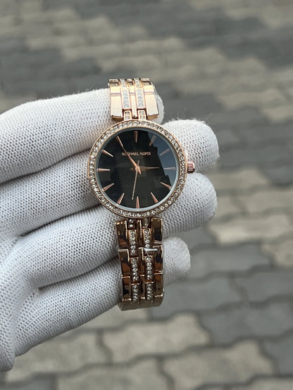 Michae_l Kors Gold Black Diamond