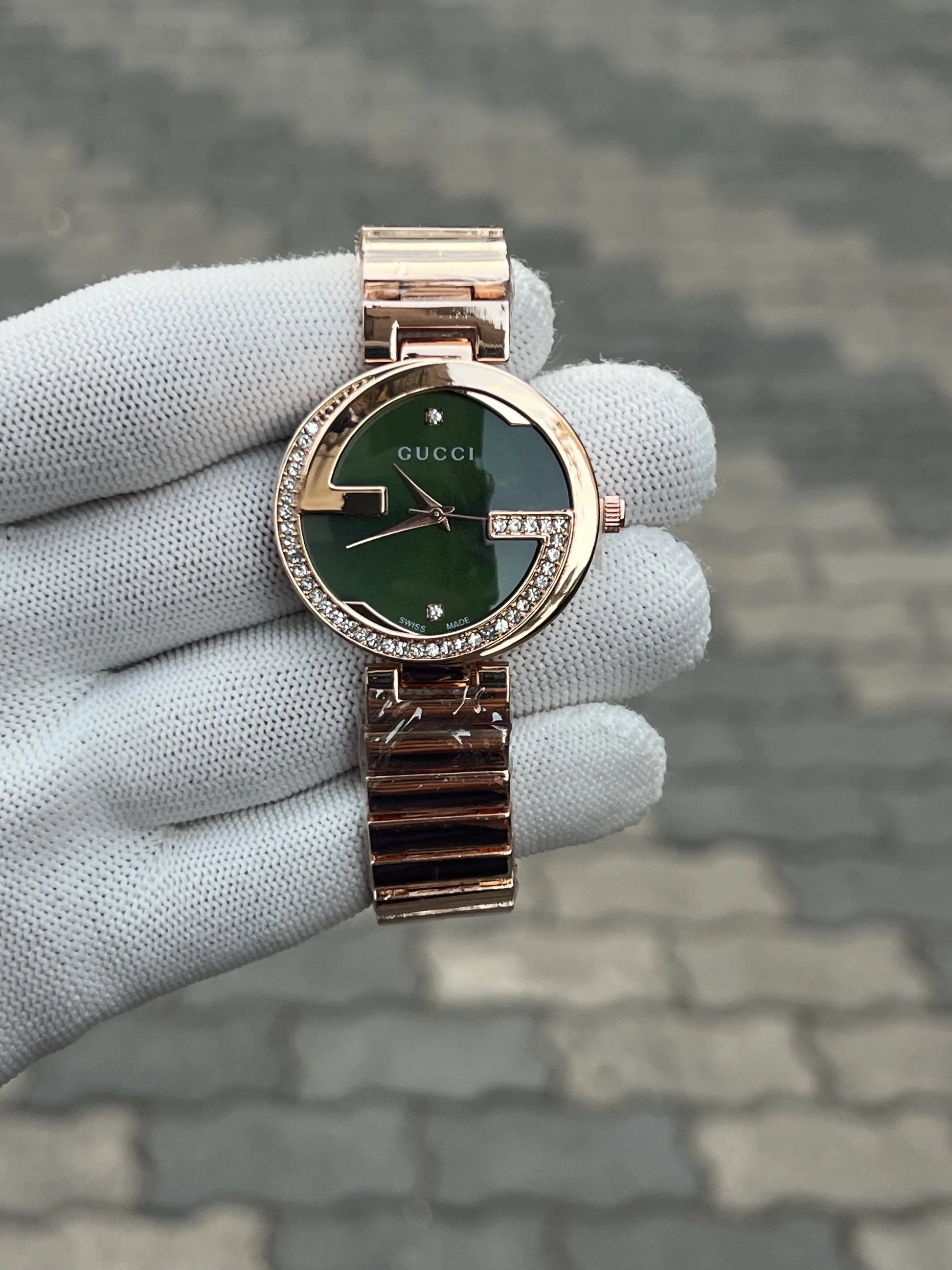 Gucc_i Gold Green Diamond