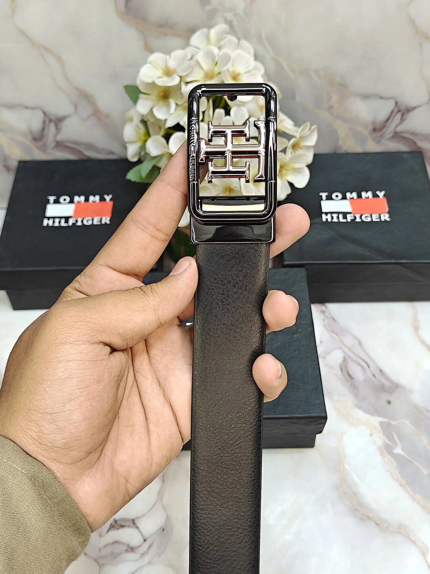 TOMMY HILFIGER PREMIUM QUALITY REVERSEABLE BELT WITH OG BOX TM-