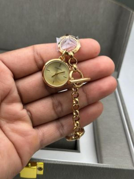 Chanel Round Gold