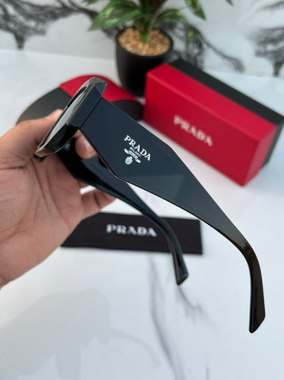 Prada milliano addition