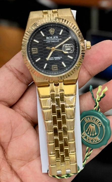 Rolex Land dweller Gold with black dial